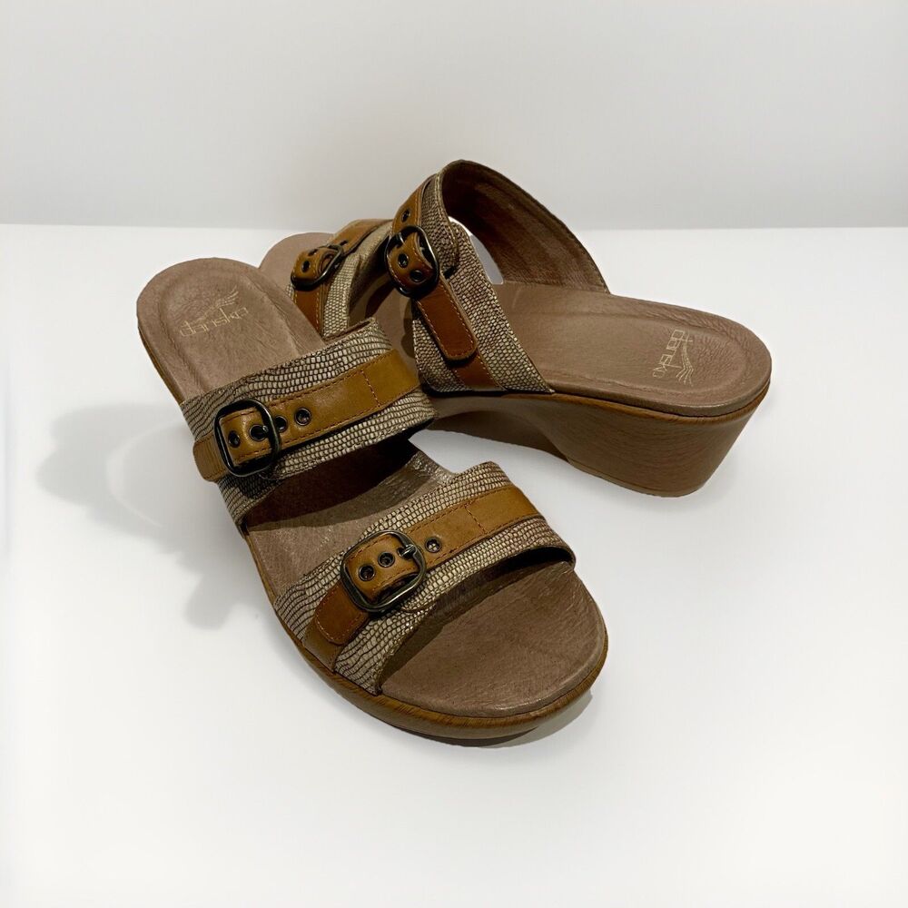 Dansko Jessie Wedge Sandals in Sand Lizard Leather Double Strap EU 40 US 9.5-10